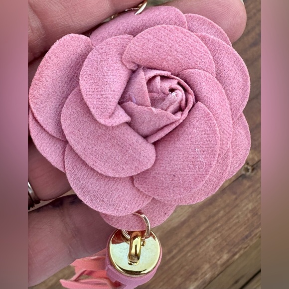NEW Blush Pink Flower Keychain/Bag Charm with Tassel - Picture 4 of 4